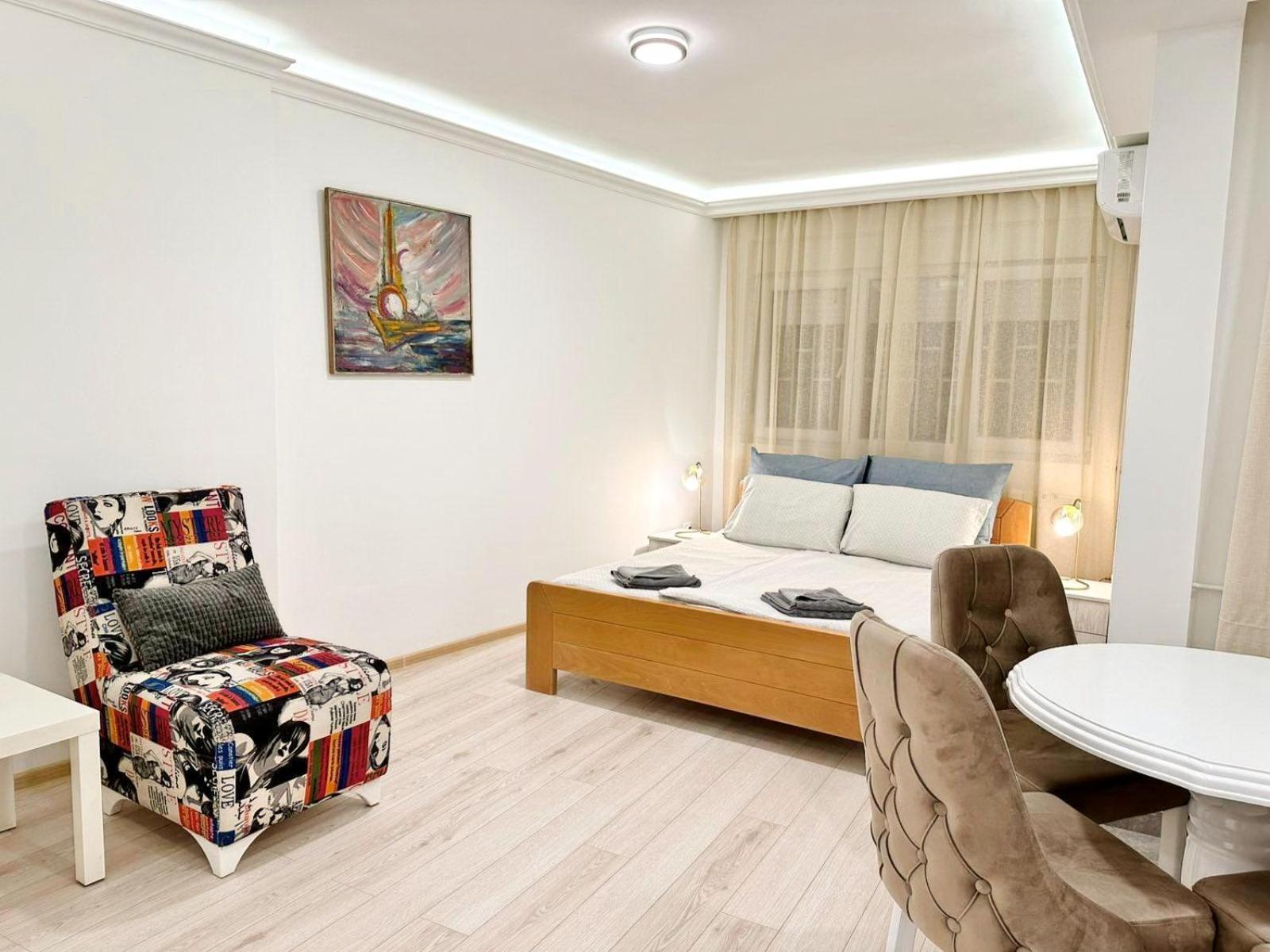 Modern Central Apartments Renovated 베오그라드 외부 사진