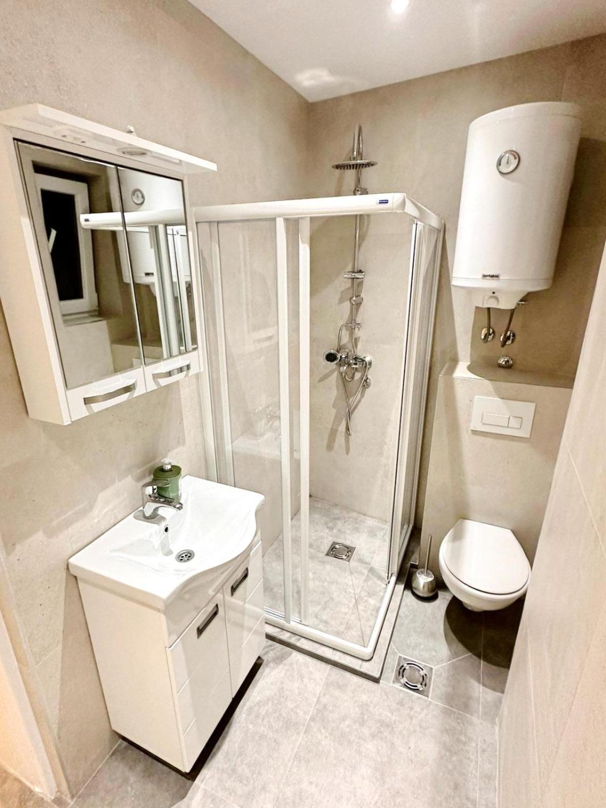 Modern Central Apartments Renovated 베오그라드 외부 사진