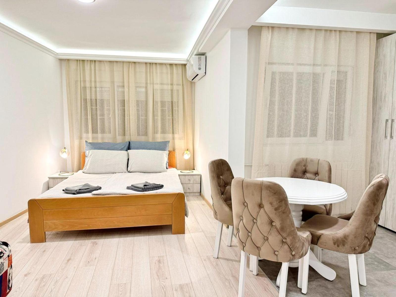 Modern Central Apartments Renovated 베오그라드 외부 사진